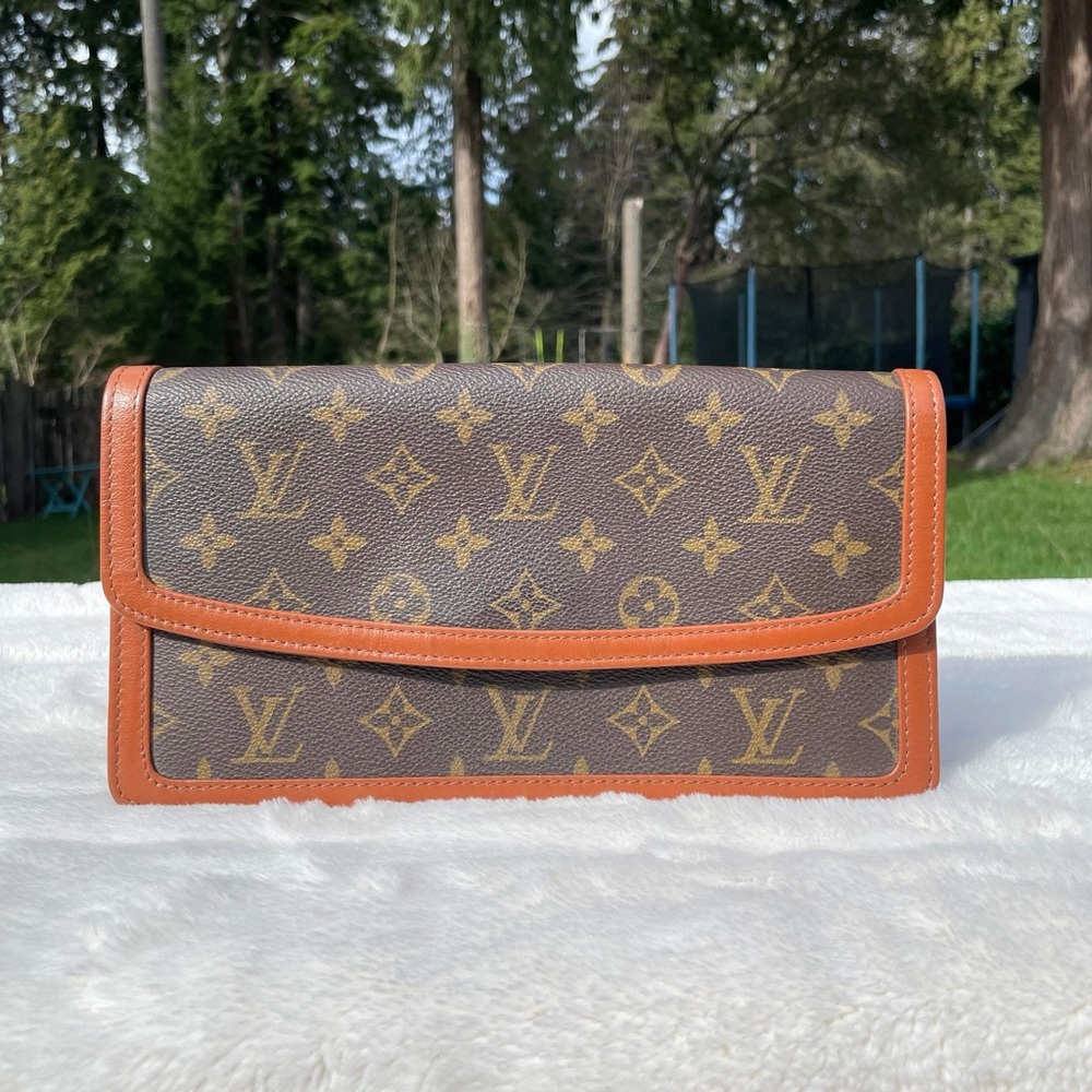 Lv pochette dame